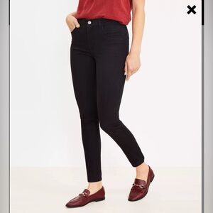 Loft Five Pocket Skinny Pants in Sateen in Rich Aubergine size 25